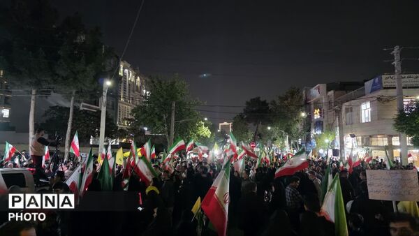 حضور باشکوه مردم کرج در تجمعات شبانه 