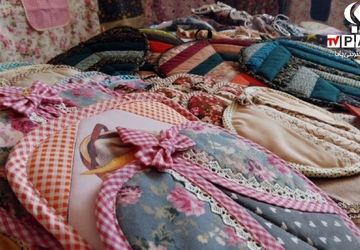 برگزاری بازارچه دست دوزهای خواهران در شهروردنجان 