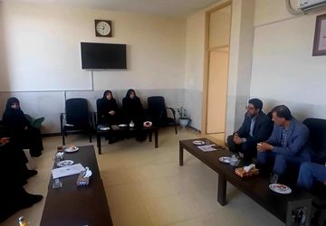 نشست هم‌اندیشی شورای راهبری امور بانوان در حوزه نماز شهرستان کوهپایه