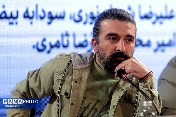 نشست نقد و بررسی فیلم «رقص باد» در چهل و چهارمین جشنواره ملی فیلم فجر