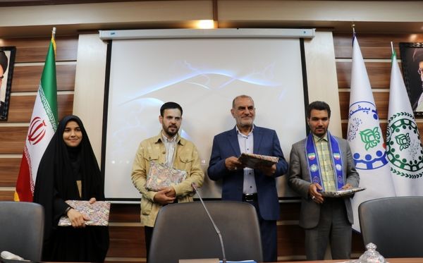 نشست مشاور وزیر در امور تشکل‌های دانش‌آموزی با کارشناسان سازمان دانش‌آموزی استان خراسان رضوی