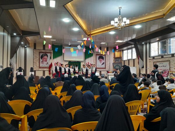 همایش ایران همدل در دبستان غیردولتی امام حسین(ع)