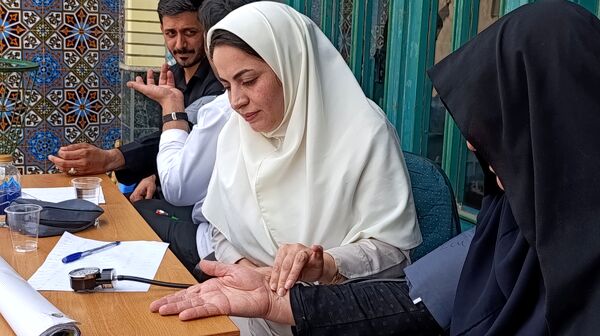 پایش مداوم فشار خون و قند خون، کلید سلامت شهرستان‌ شازند 
