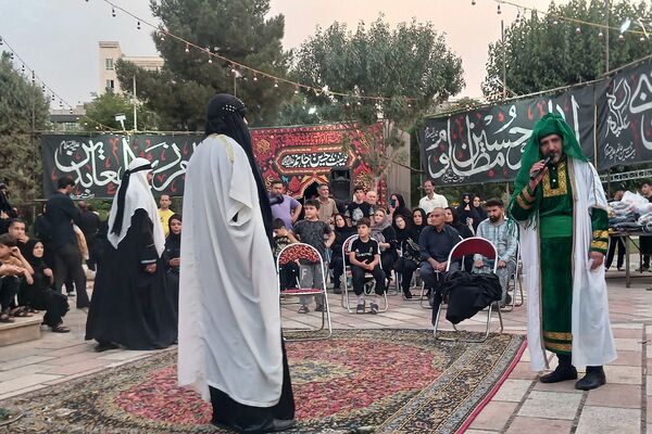 تعزیه‌خوانی دهه دوم محرم در بهارستان‌۲