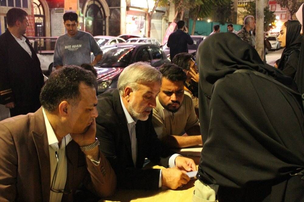 میز خدمت مسئولین آموزش و پرورش ناحیه یک شهرستان بهارستان
