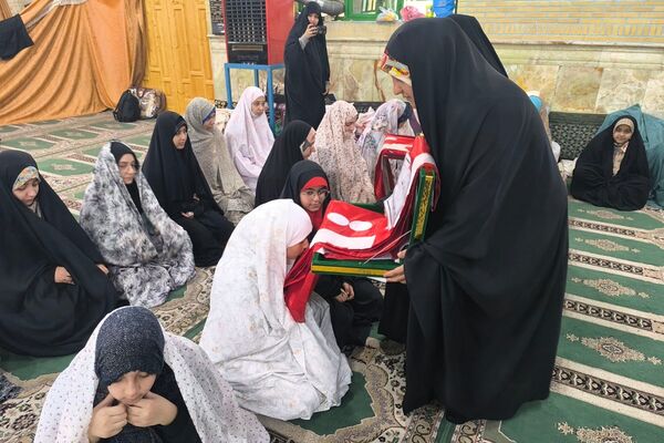 بازدید مسئولان از روند برگزاری اعتکاف دانش‌آموزی؛ تأکید بر تقویت برنامه‌های تربیتی