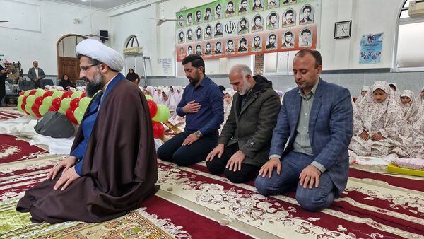 جشن تکلیف دختران در گلوگاه 