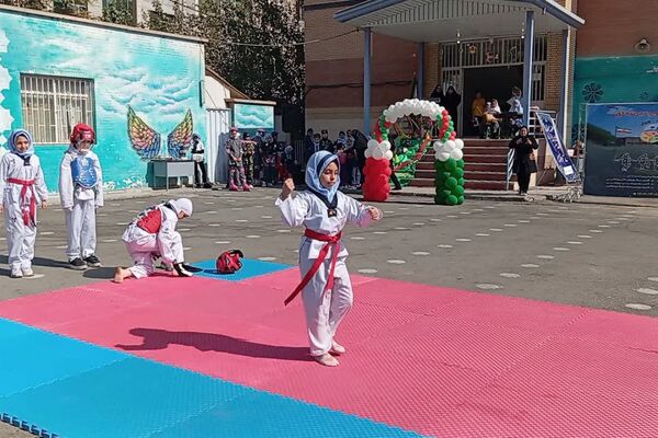 دانش‌آموزان ورزشکار آئین تربیت در المپیاد ورزشی مدرسه خود درخشیدند