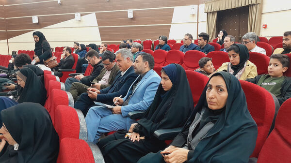 آیین تجلیل از پژوهشگران برگزیده کشوری و استانی اداره آموزش‌وپرورش استان اصفهان