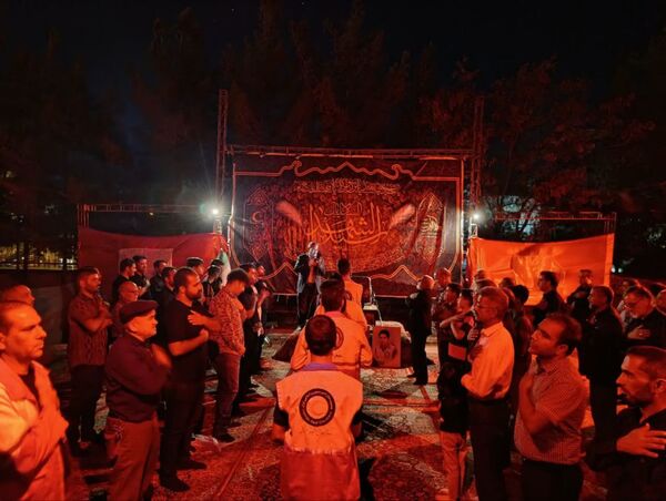 جوانان هلال احمر کاشمر در سوگ رقیه (س)