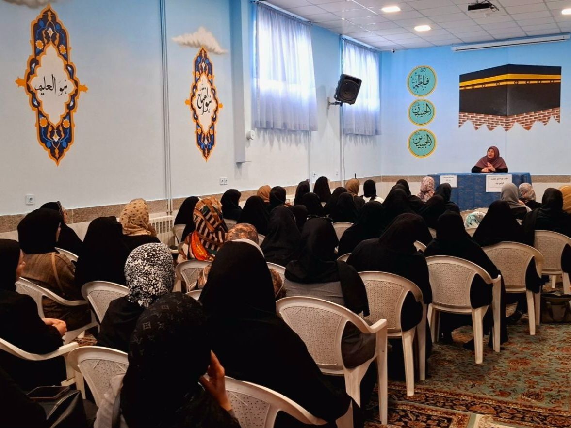تشکیل انجمن اولیا و مربیان در دبیرستان حسن زاده اصفهانی 