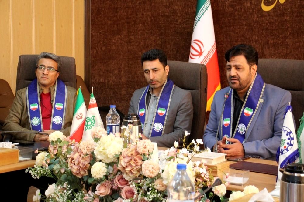 دانش‌آموزان مجمع، منشأ اثر و دارای مهارت‌ هستند