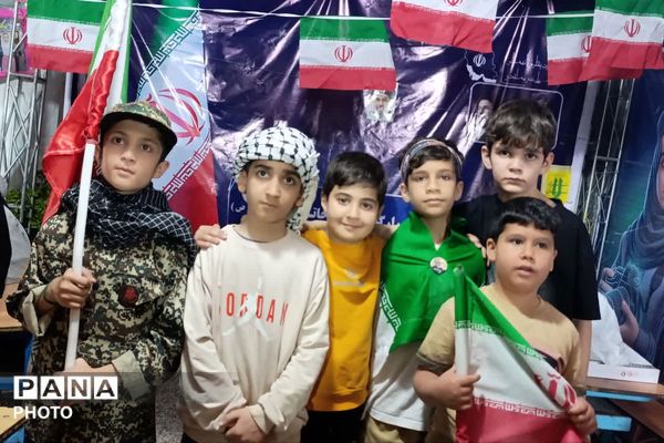 شکوفه‌های امید  دبستان شاهد خوانساری در مسیر بیعت