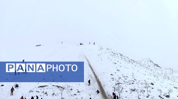 برف بازی مردم نیشابور در روستای برف ریز 