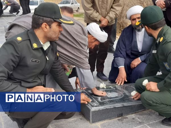 غبارروبی مزار شهدای شهر قاضی و شهر آوا 