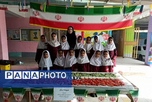 مراسم «صبحانه سالم»  در دبستان دخترانه شهید ابراهیم تنیده بندرعباس