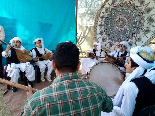 افتتاح نمایشگاه ماها در دبستان ۲۲ بهمن تربت‌جام 