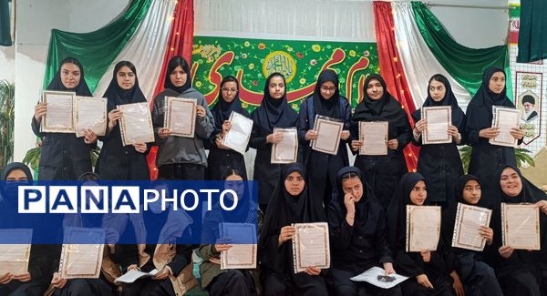 جشن ستارگان در دبیرستان مهر نیشابور