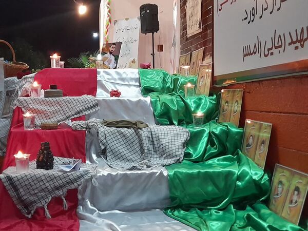 نمایشگاه دختران آفتاب در دوره اردوهای متمرکز شهر تهران
