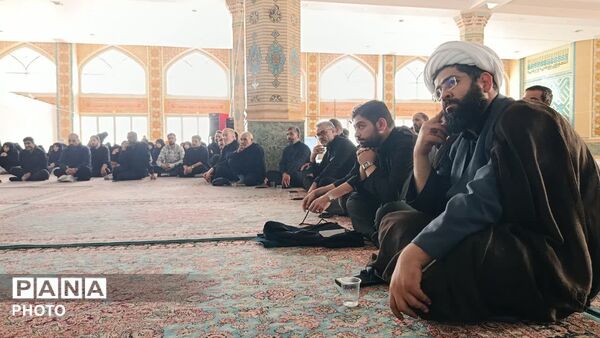 جلسه توجیهی خادمان مسجد جمکران در آستانه تشییع پیکر آقای شهید ایران