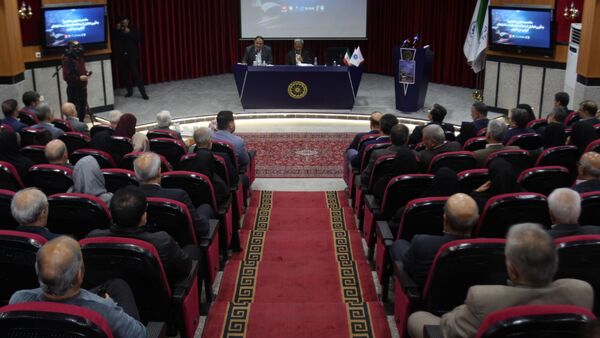 آیین تجلیل از ۵۰ معلم بازنشسته زنجان