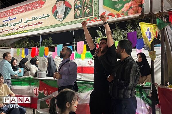 شور غدیر در میدان امام خامنه‌ای؛ اجتماع شبانه مردم شهرستان قدس جلوه‌ای از عشق به ولایت