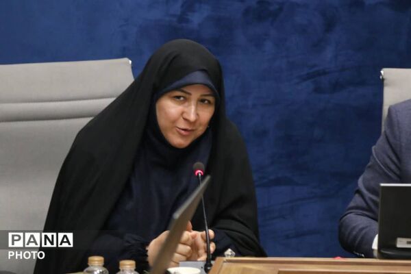 آیین تجلیل از مدیران مدارس تمام تشکیلاتی و مدیران سازمان دانش آموزی مناطق ۱۹ گانه تهران 
