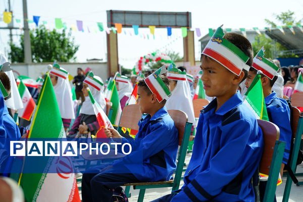 غنچه‌های دانش در نخستین روز مدرسه شکفتند