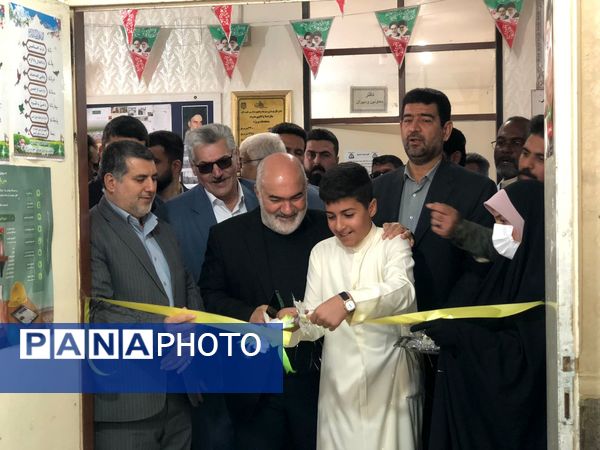 نواخته شدن زنگ گلبانگ انقلاب اسلامی در دبیرستان خوروش2 کارون