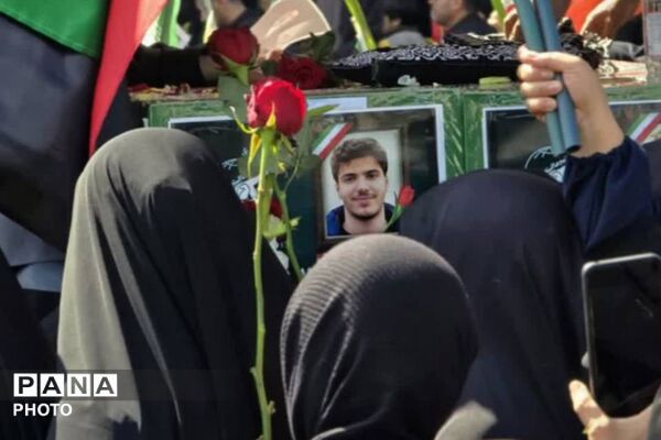 شهر قدس میزبان پیکر ۸ شهید سرافراز