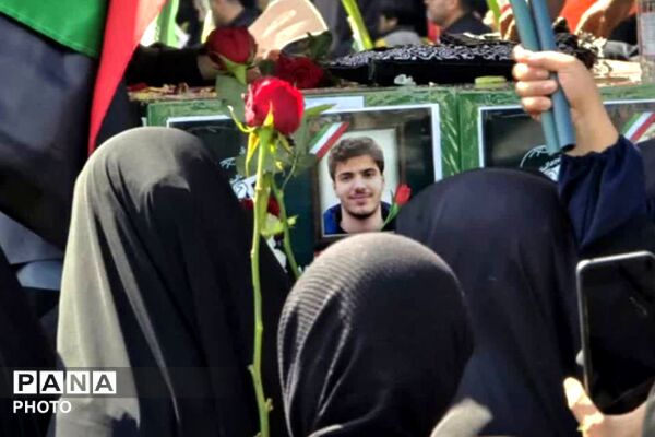 شهر قدس میزبان پیکر ۸ شهید سرافراز