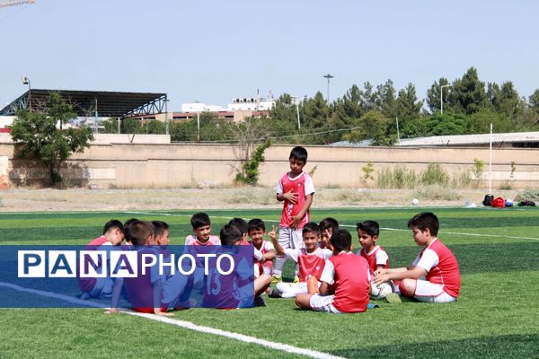 آیین افتتاحیه بزرگترین زمین چمن مصنوعی آموزش و پرورش خراسان رضوی در حاشیه شهر مشهد 
