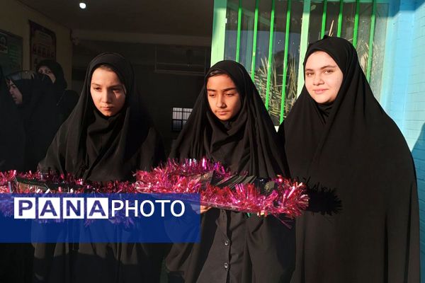 مدرسه امام علی (ع) غرق در عطر حسینی