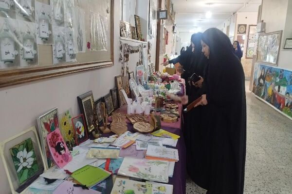 تجربه‌گردانی مدرسه شاهد شهدای وحدت در مشهد