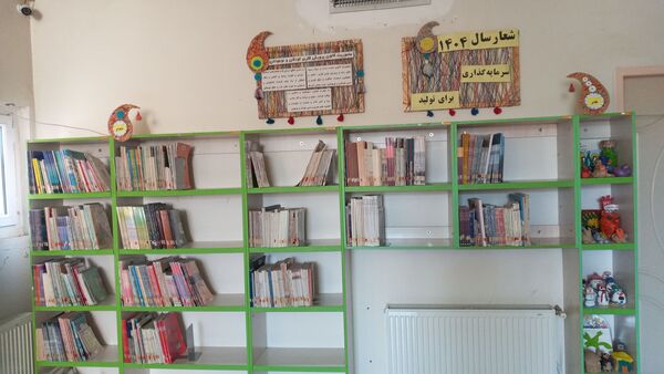 رونمایی از کتاب «پنج روایت از یک مرد زندگی» در اسدآباد