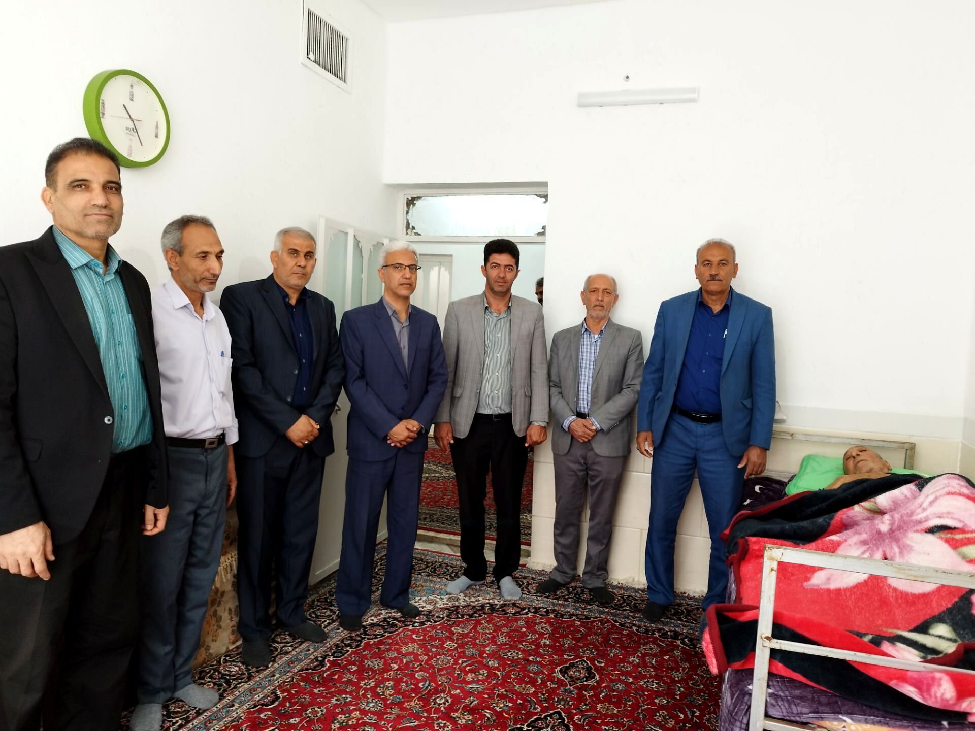 دیدار مسئولان منطقه شیب‌کوه با پیشکسوت خوش‌نام تعلیم و تربیت