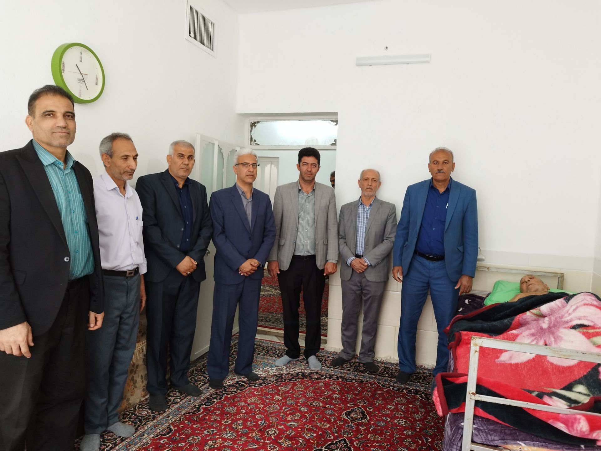 دیدار مسئولان منطقه شیب‌کوه با پیشکسوت خوش‌نام تعلیم و تربیت