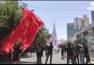 عزاداری عاشورای حسینی در حرم مطهر‌ رضوی از لنز دوربین دانش‌آموز خبرنگار سیستانی