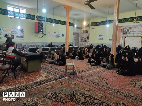 کلاس های هلال احمر در مسجد ابوالفضلی نیشابور 