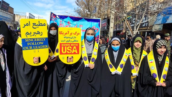راهپیمایی باشکوه یوم الله ۲۲بهمن در شهرستان خواف