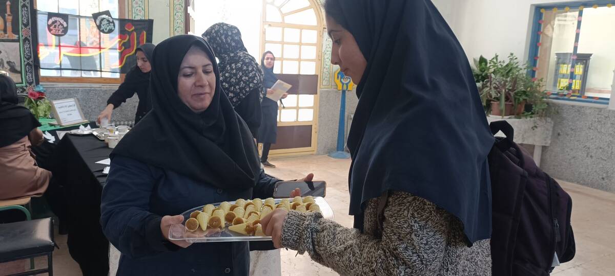 برپایی موکب دانش‌آموزان فراهانی در ایام فاطمیه