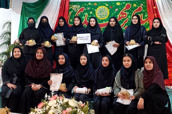 جشن ستارگان در دبیرستان مهر نیشابور