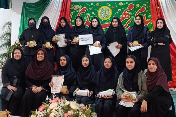 جشن ستارگان در دبیرستان مهر نیشابور