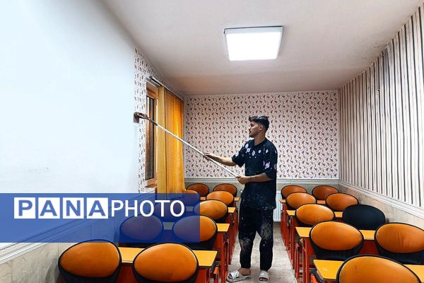 زیباسازی مدارس ملارد به منظور استقبال از دانش‌آموزان با محیطی شاد و تجهیزات نو 