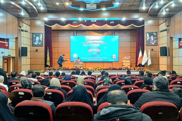 آبین بدرقه ۵۲ دانش‌آموز عمره‌گذار 
