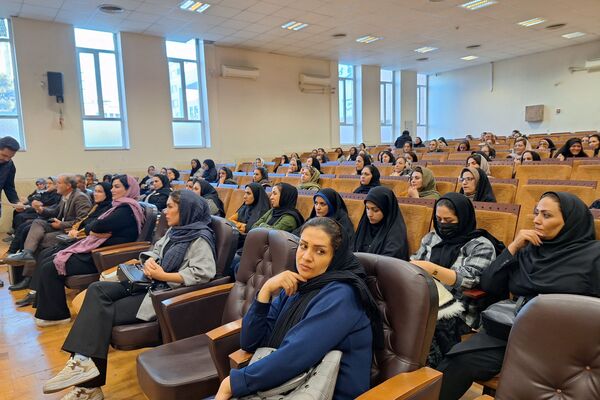 کارگاه آموزشی پیشگیری از آسیب‌های اجتماعی در آموزشگاه معارف۶ ناحیه ۳