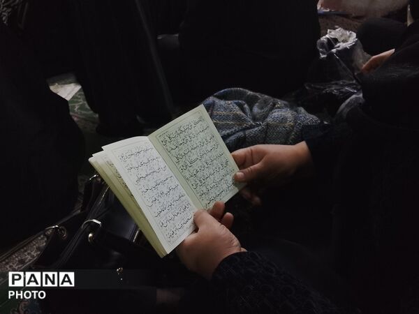  مراسم شب قدر در مسجد شهدای گمنام 