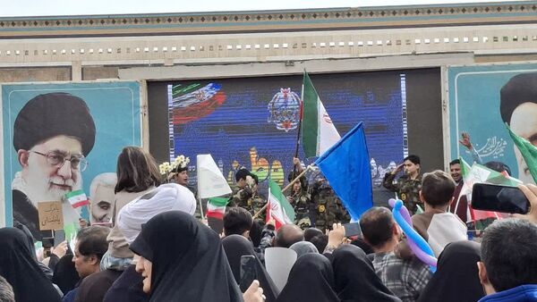 شکوه حضور نوجوانان در راهپیمایی 22 بهمن مردم قم
