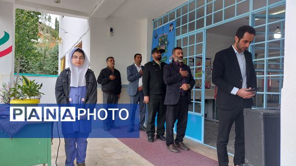 جشن شکوفه‌ها و غنچه‌ها در بلده