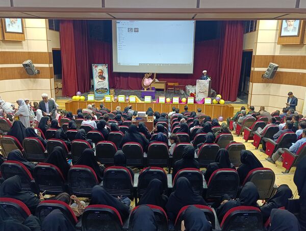 مراسم تجلیل از معلمان شهرستان فراشبند